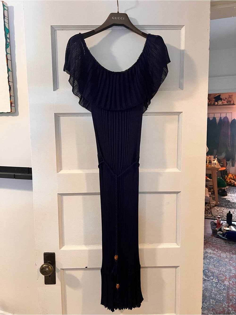 Gucci Dark Navy Ribbed Knit Top with Scalloped Neck - Picture 3 of 12
